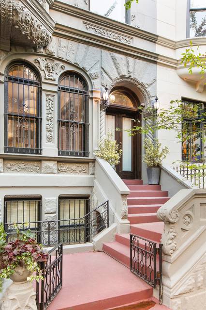 New York’s Wealthiest Cut Losses as Manhattan Real Estate Falters