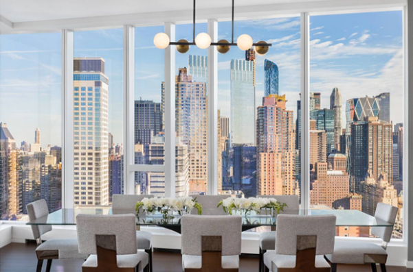 Bruce Willis Downsizes in Manhattan
